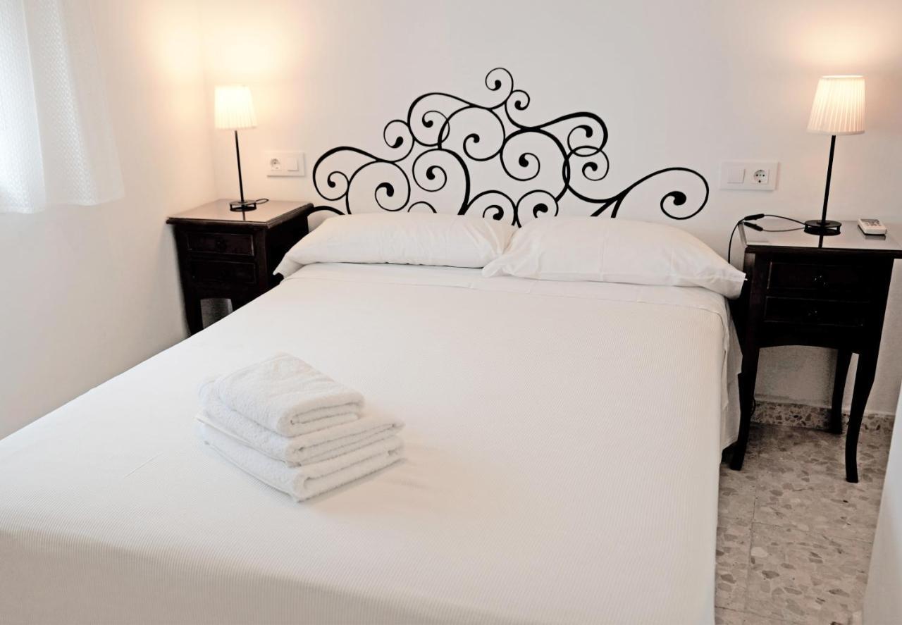Hostal Trafalgar Barbate Esterno foto