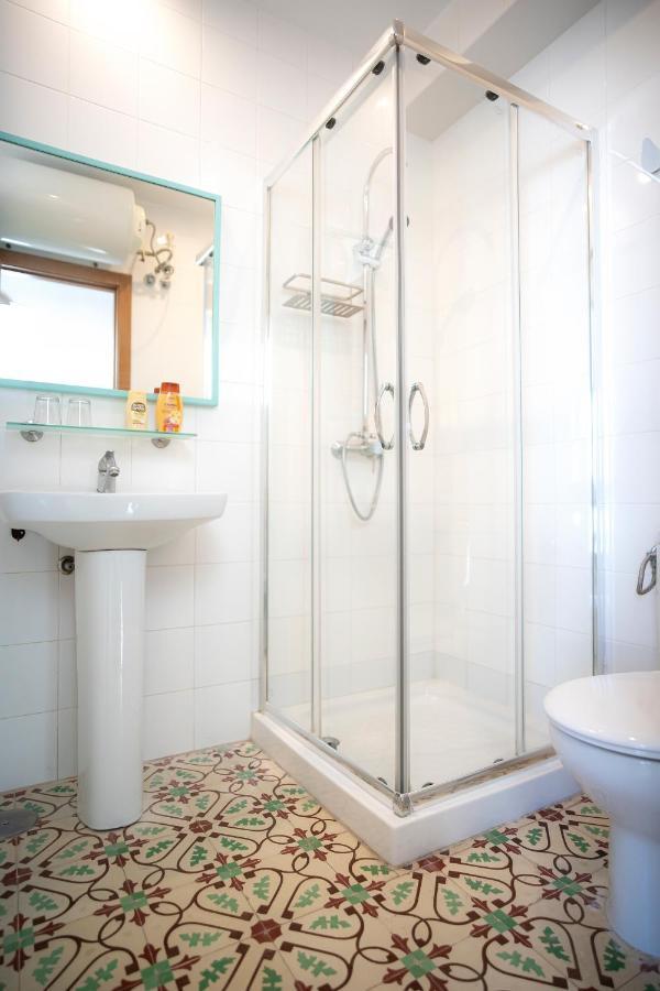 Hostal Trafalgar Barbate Esterno foto